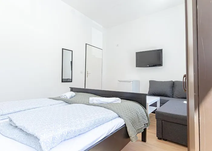 Elegant Private Near Danube With Garden Access Viena