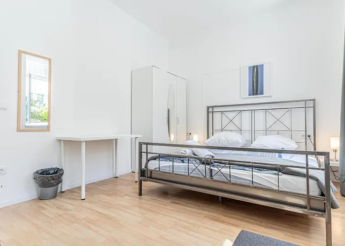 Elegant Private Near Danube With Garden Access Viena