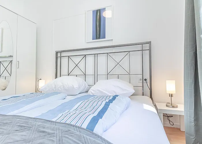 Elegant Private Near Danube With Garden Access Apartamento Viena